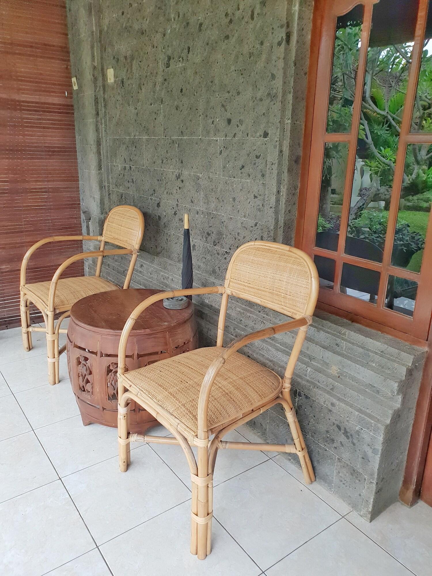 Liyer House Hotel Lodtunduh Bagian luar foto