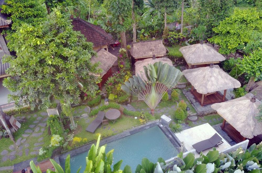 Liyer House Hotel Lodtunduh Bagian luar foto